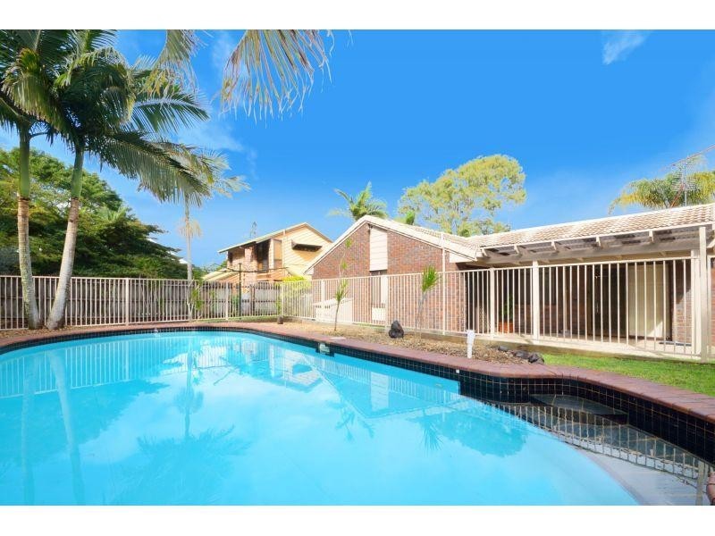 35 Wollomia Way, Sunrise Beach QLD 4567
