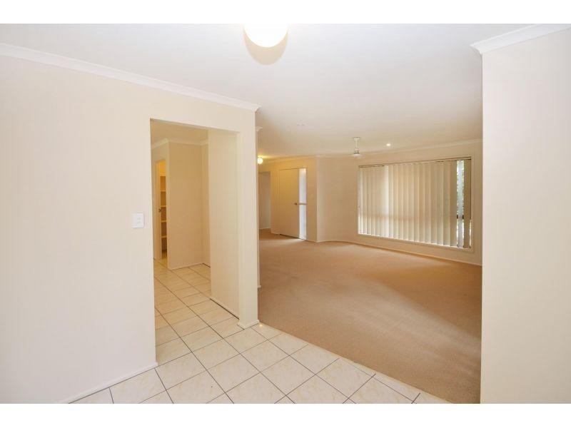 35 Wollomia Way, Sunrise Beach QLD 4567