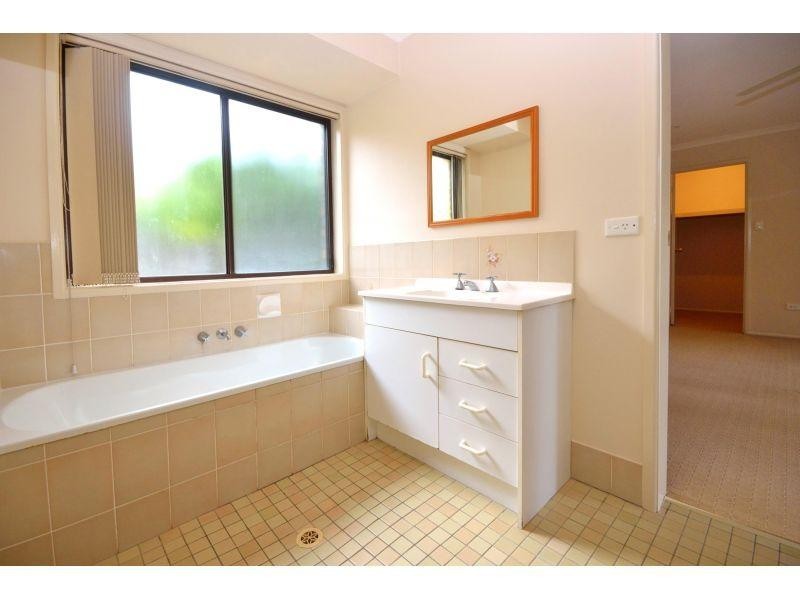 35 Wollomia Way, Sunrise Beach QLD 4567