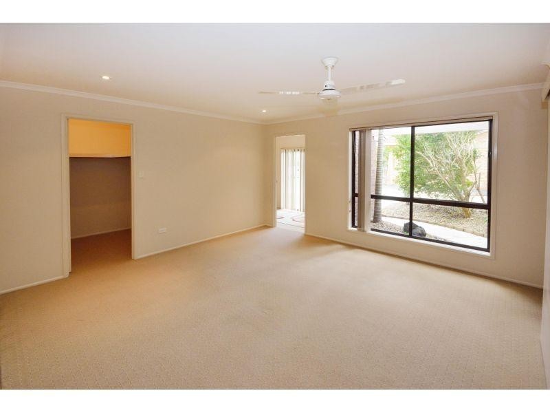 35 Wollomia Way, Sunrise Beach QLD 4567