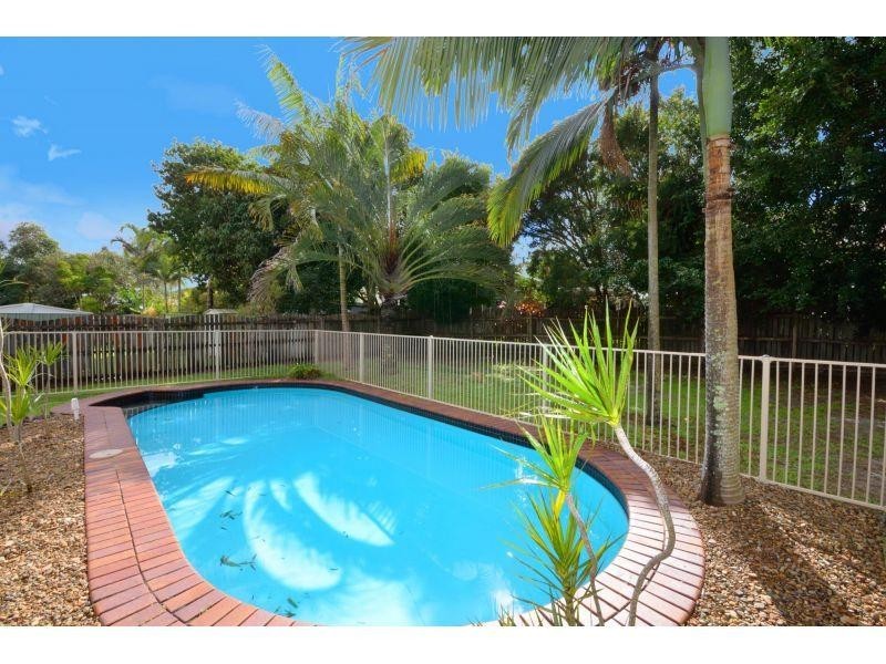 35 Wollomia Way, Sunrise Beach QLD 4567