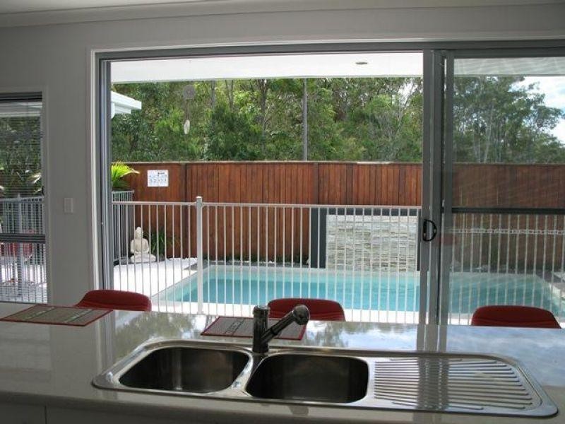 5 Pardon Place, Noosaville QLD 4566