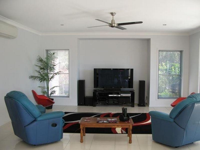 5 Pardon Place, Noosaville QLD 4566