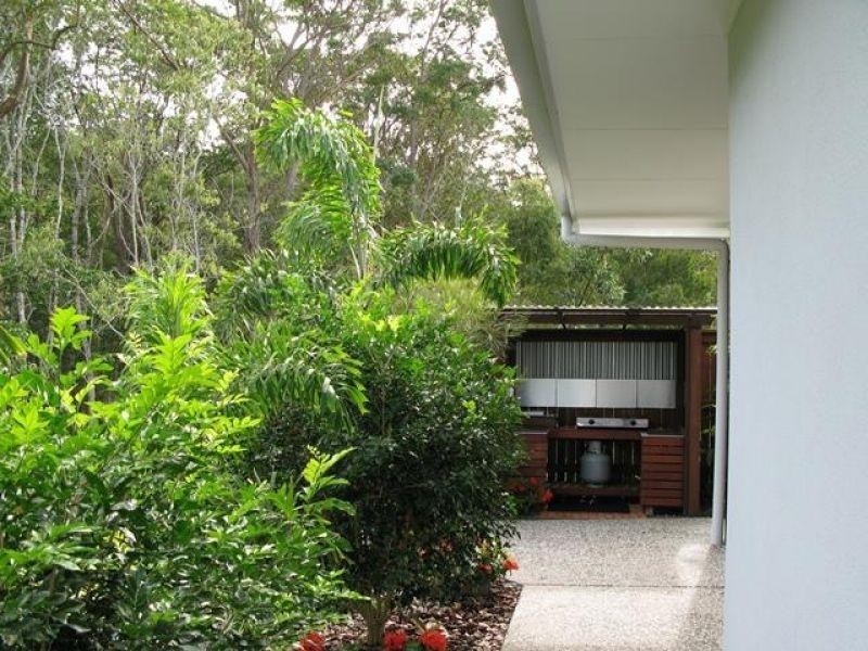 5 Pardon Place, Noosaville QLD 4566