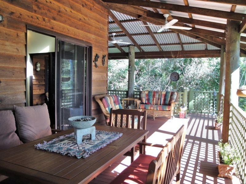 6 Coates Drive, Boreen Point QLD 4565