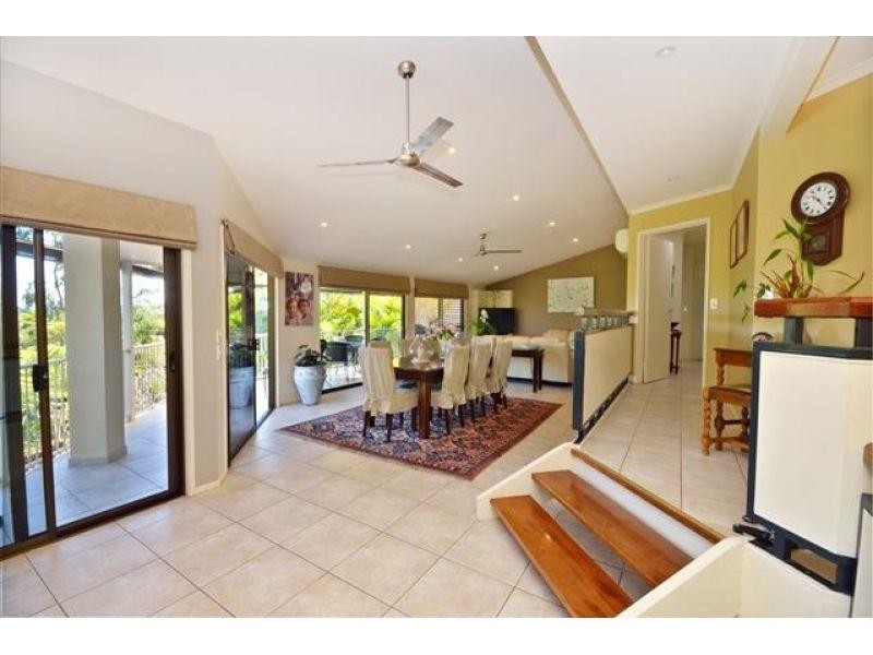 2 Warana Street, Noosa Heads QLD 4567