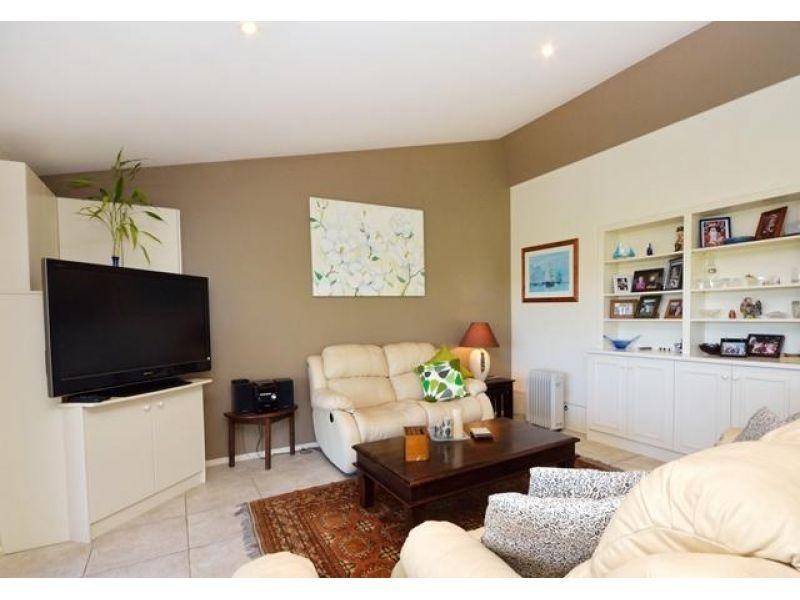 2 Warana Street, Noosa Heads QLD 4567