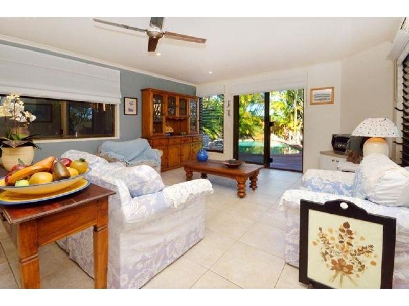 2 Warana Street, Noosa Heads QLD 4567