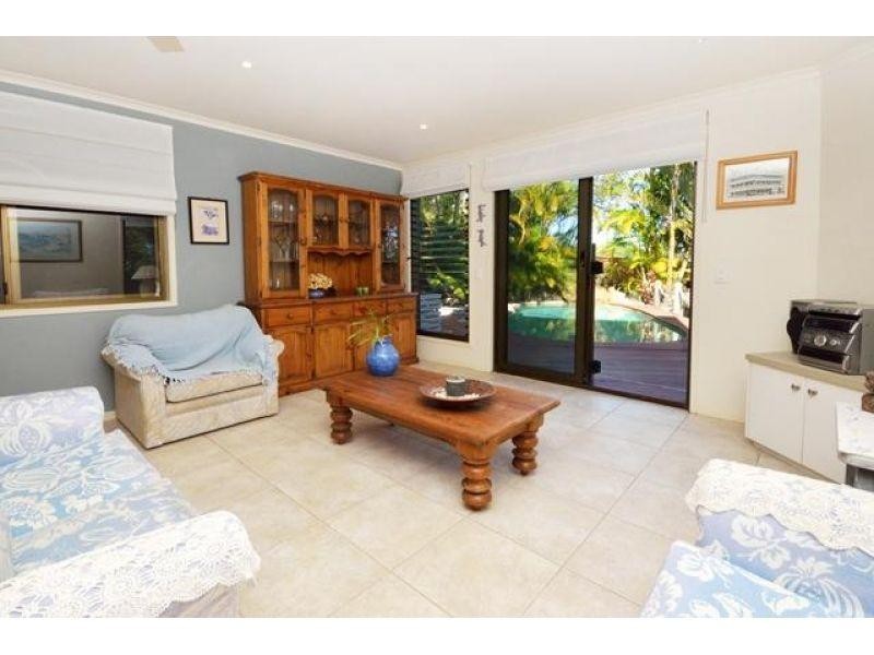 2 Warana Street, Noosa Heads QLD 4567