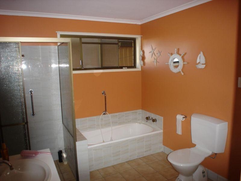5 Swan St, Noosaville QLD 4566