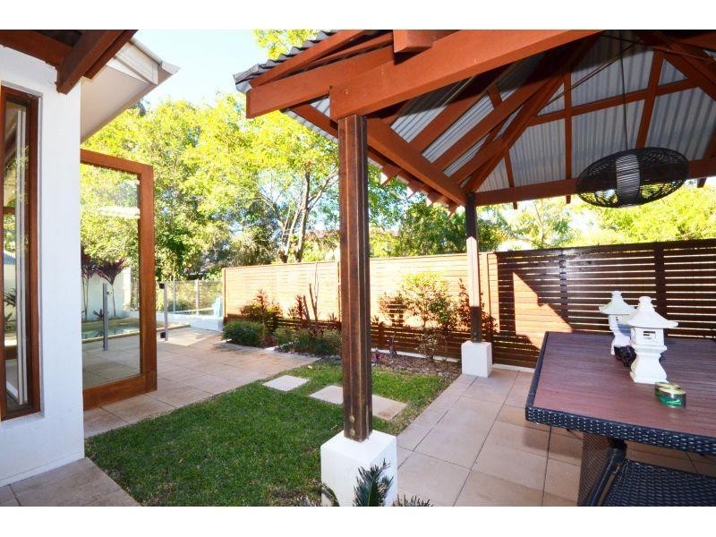 2/30 Ann Street, Noosaville QLD 4566