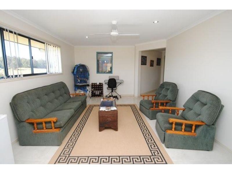 62 Taylor Road, Veteran QLD 4570