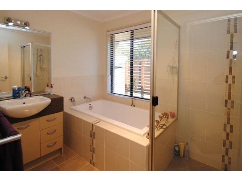 62 Taylor Road, Veteran QLD 4570