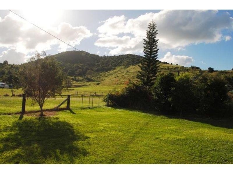 4 Mahaffey Road, Goomboorian QLD 4570