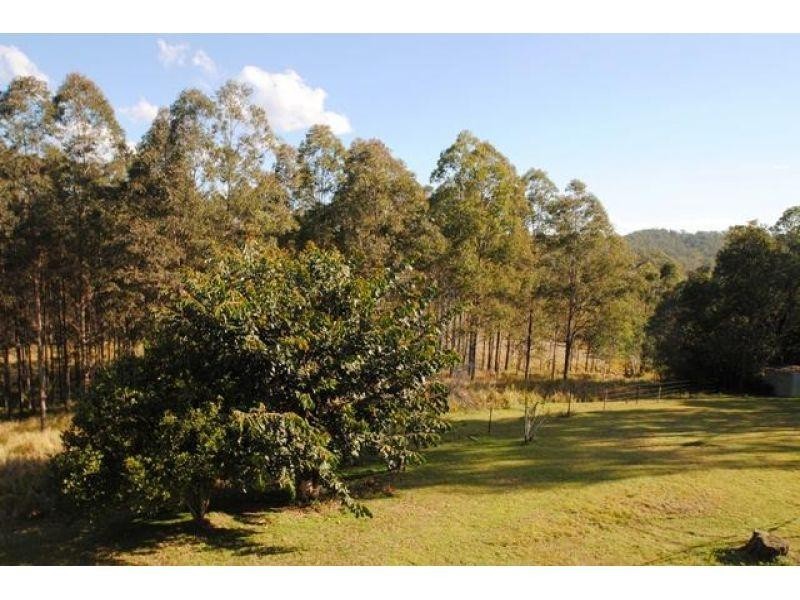 559 Woondum Road, Mothar Mountain QLD 4570