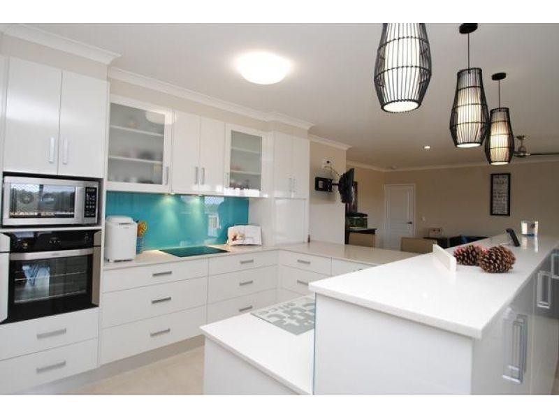 9 Daybreak Ct, Tamaree QLD 4570