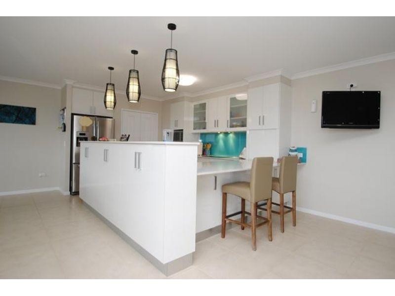 9 Daybreak Ct, Tamaree QLD 4570
