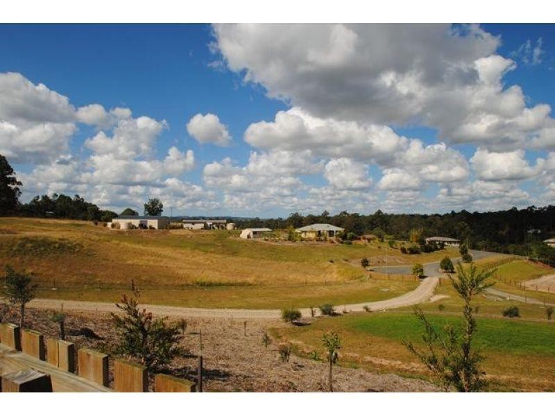 9 Daybreak Ct, Tamaree QLD 4570