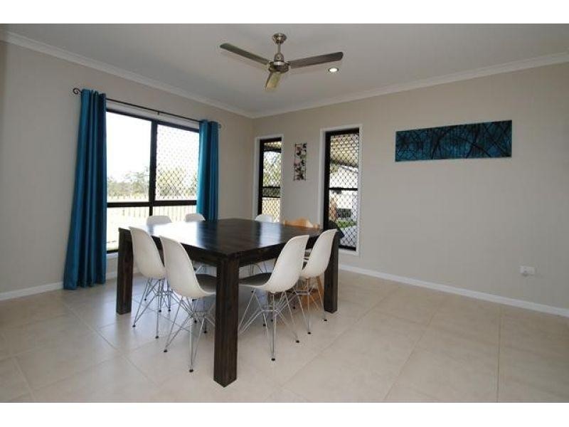 9 Daybreak Ct, Tamaree QLD 4570