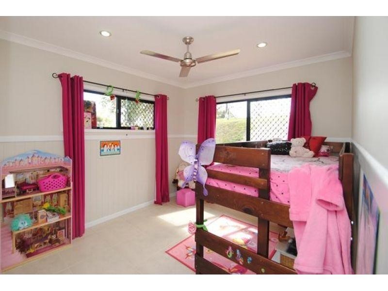 9 Daybreak Ct, Tamaree QLD 4570