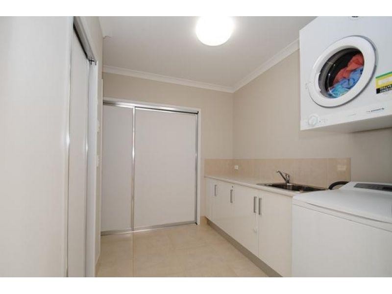 9 Daybreak Ct, Tamaree QLD 4570