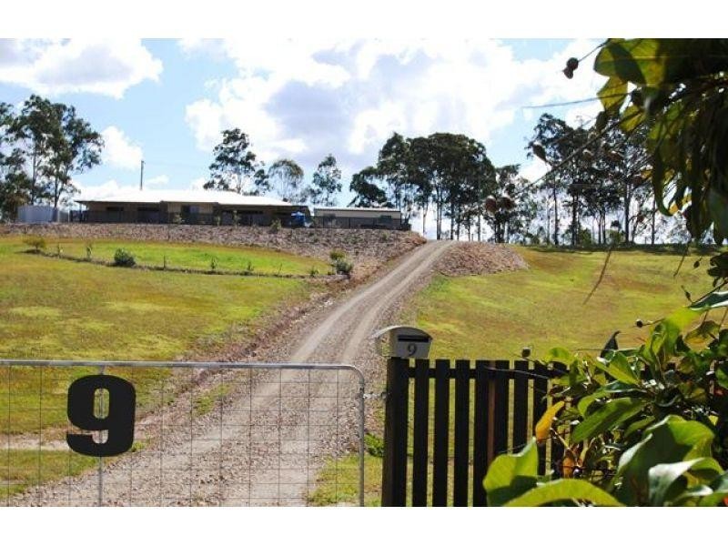 9 Daybreak Ct, Tamaree QLD 4570