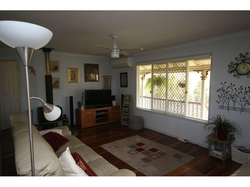 111 Sorensen Road, Southside QLD 4570