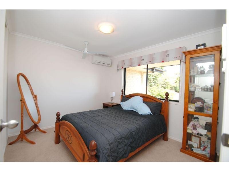 5 Petrie Court, Southside QLD 4570