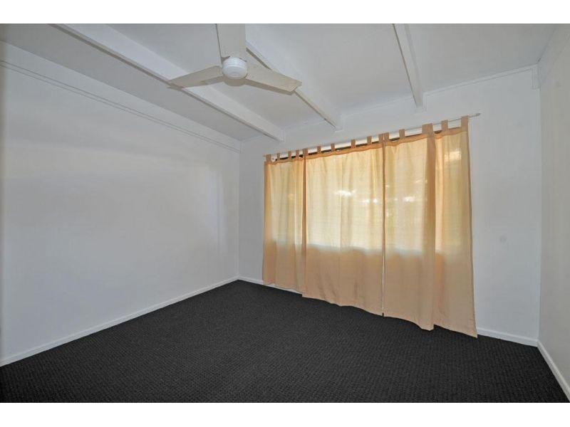 38 Lake Weyba Road, Noosaville QLD 4566