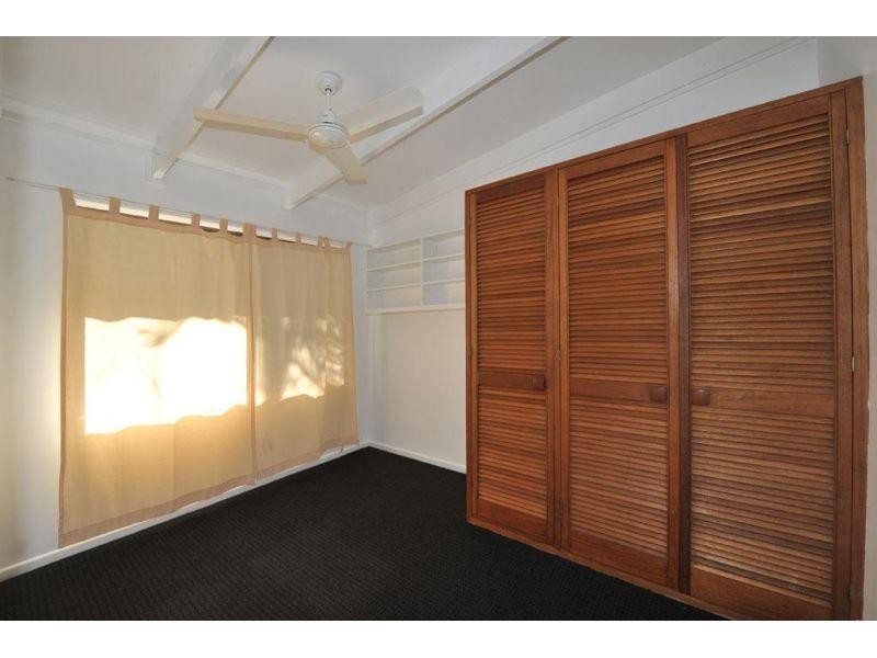 38 Lake Weyba Road, Noosaville QLD 4566