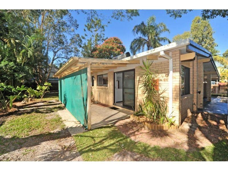 38 Lake Weyba Road, Noosaville QLD 4566