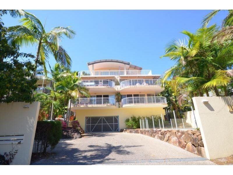 1/12 Edgar Bennett Avenue, Noosa Heads QLD 4567