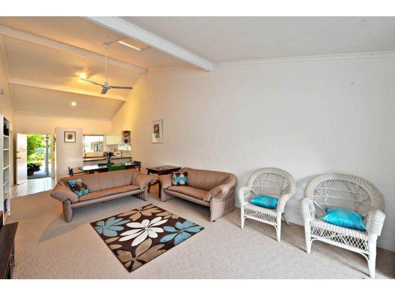 8/11 Woorookool Place, Noosaville QLD 4566