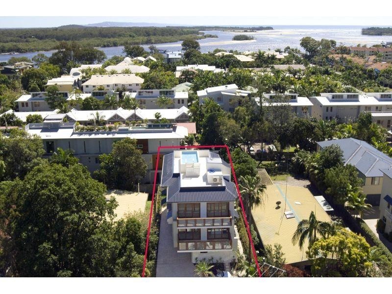 2/55 Elizabeth St, Noosaville QLD 4566