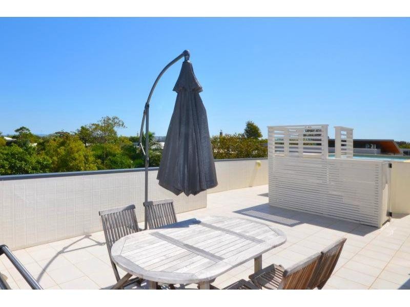 2/55 Elizabeth St, Noosaville QLD 4566