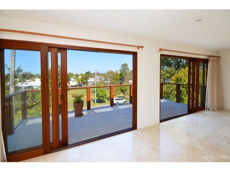 2/55 Elizabeth St, Noosaville QLD 4566