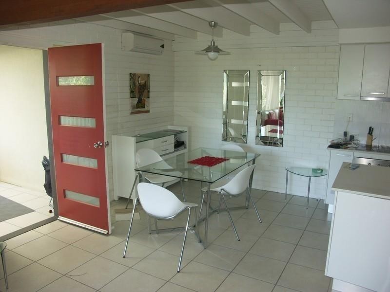 1/11 Bottlebrush Ave, Noosa Heads QLD 4567