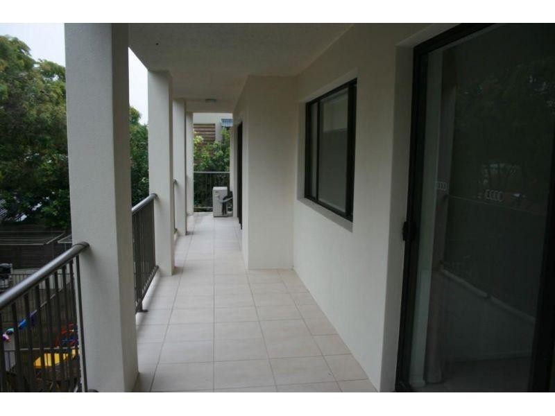 2/31 Katharina Street, Noosa Heads QLD 4567