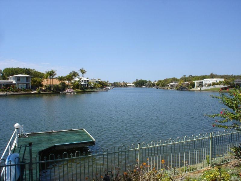 17 Shorehaven Drive, Noosaville QLD 4566