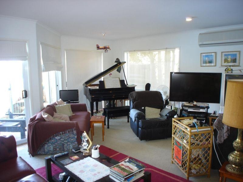 17 Shorehaven Drive, Noosaville QLD 4566