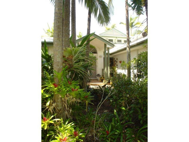 17 Shorehaven Drive, Noosaville QLD 4566