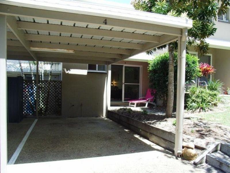 4 / 23  Margit Crescent, Sunrise Beach QLD 4567