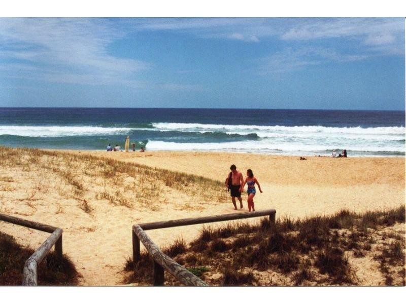 4 / 23  Margit Crescent, Sunrise Beach QLD 4567