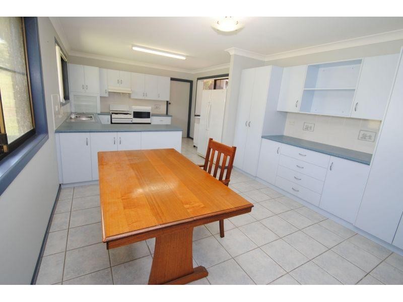 22 Davey Road, Southside QLD 4570