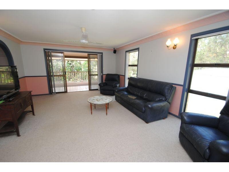 22 Davey Road, Southside QLD 4570