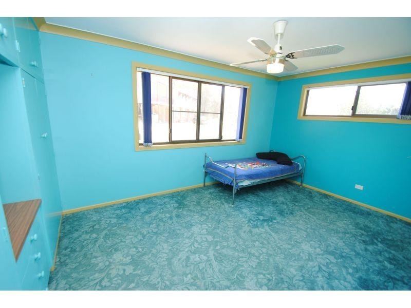 22 Davey Road, Southside QLD 4570