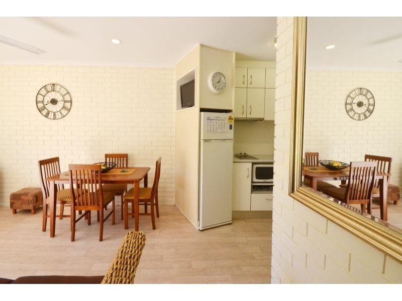 2/15 Russell St, Noosaville QLD 4566