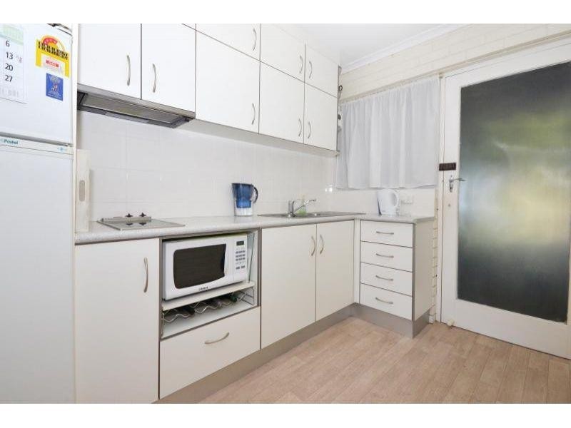 2/15 Russell St, Noosaville QLD 4566