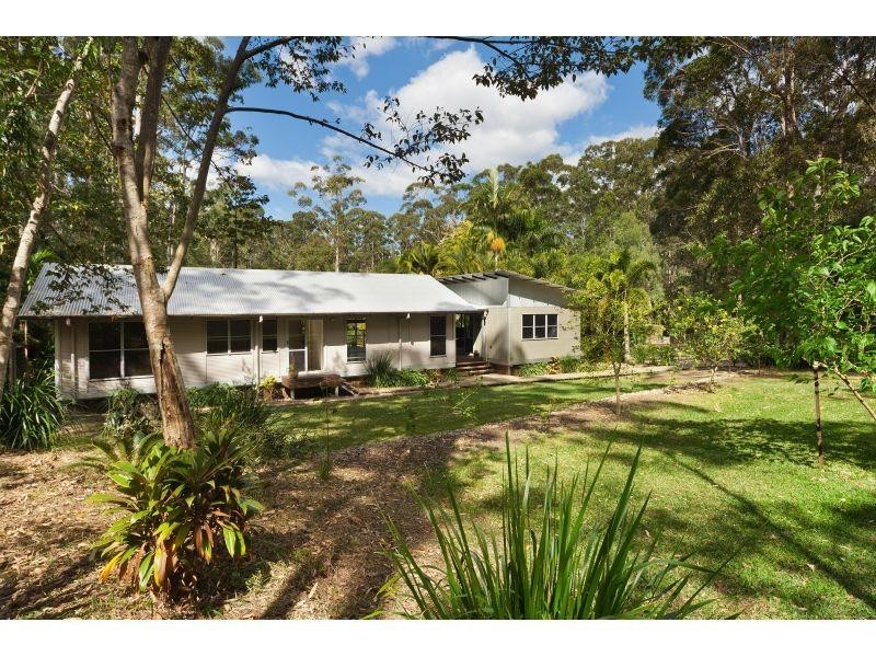 834 Cootharaba Road, Cootharaba QLD 4565