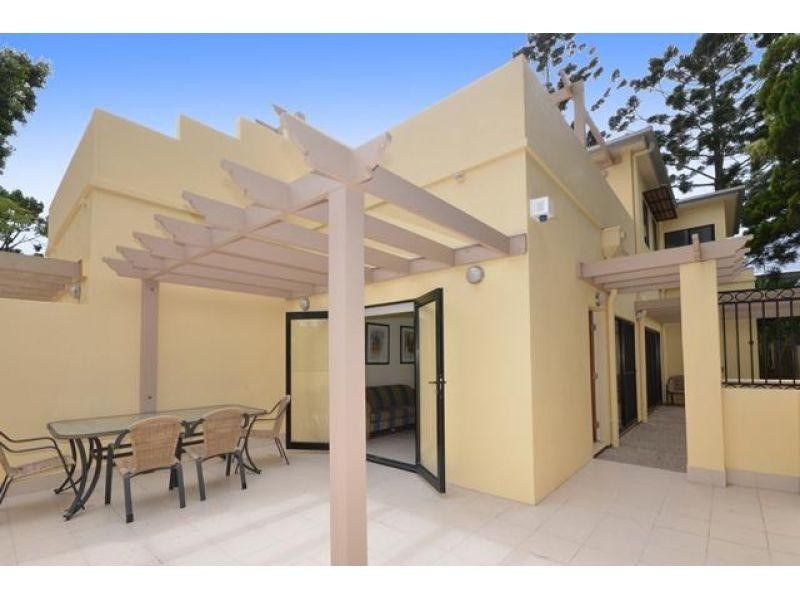 1/8 Angler Street, Noosa Heads QLD 4567